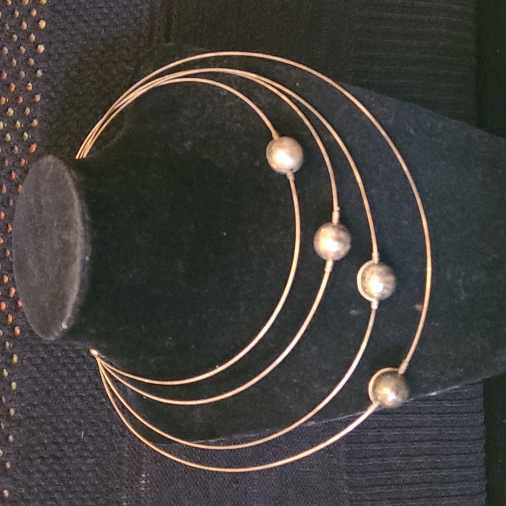 One Size Slip On Silver Toned Choker with Silvwr Toned Beads